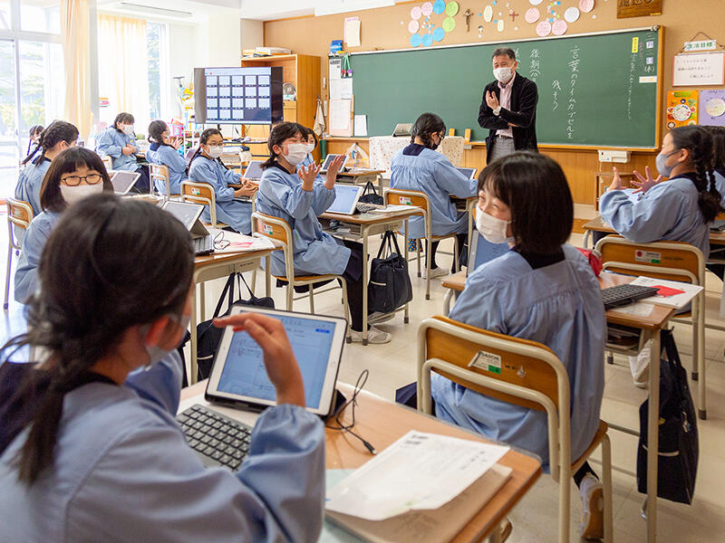 iPadを自由に使ってチャレンジを｜仙台白百合学園小学校