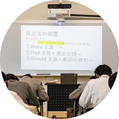 教材の共有化がしやすく授業内容の均一化が図れる